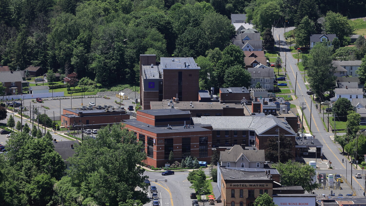 Wayne-Memorial-Hospital.jpeg